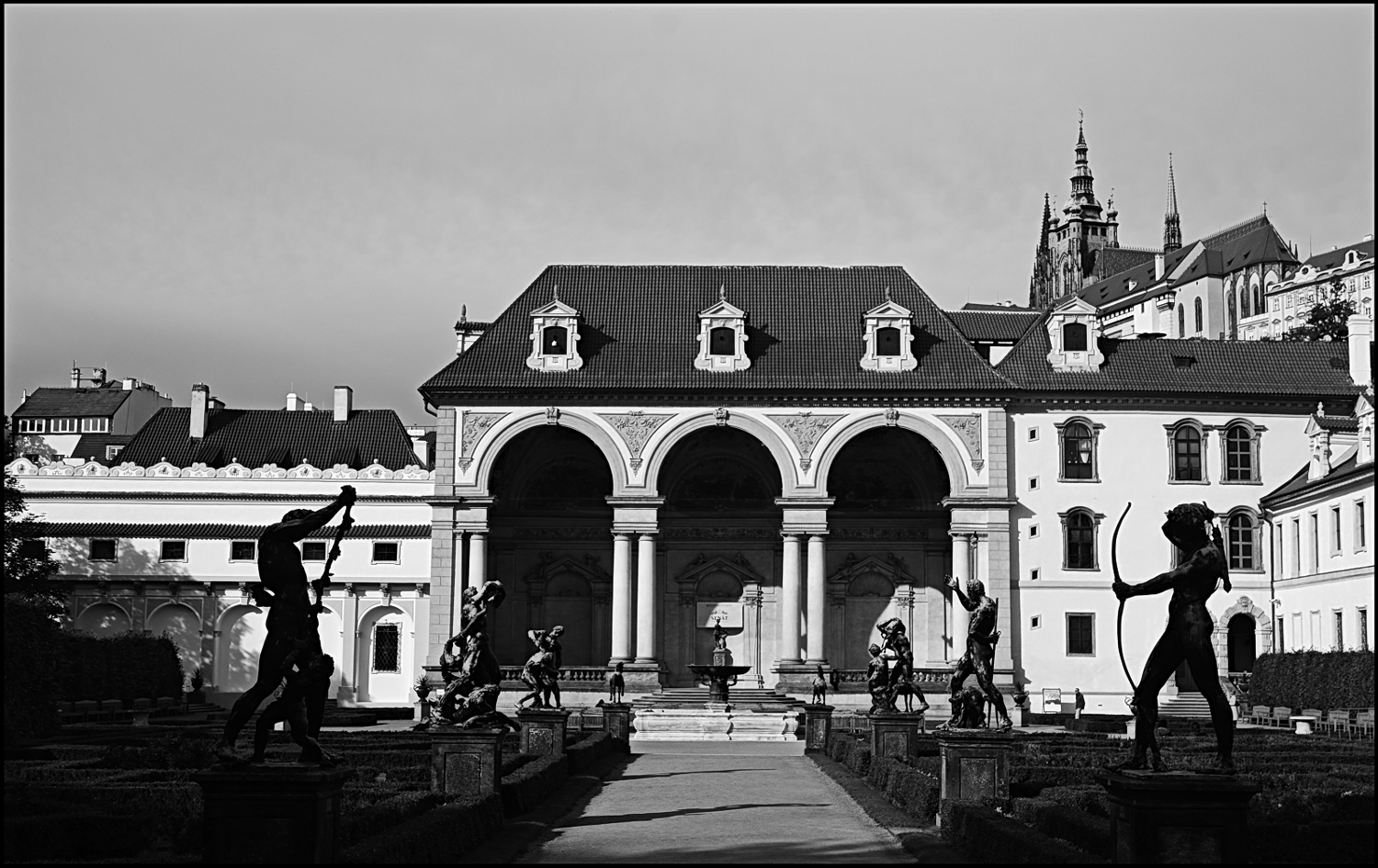 фото "Вальдштейнский сад" метки: черно-белые, архитектура, Prag Prague Praha