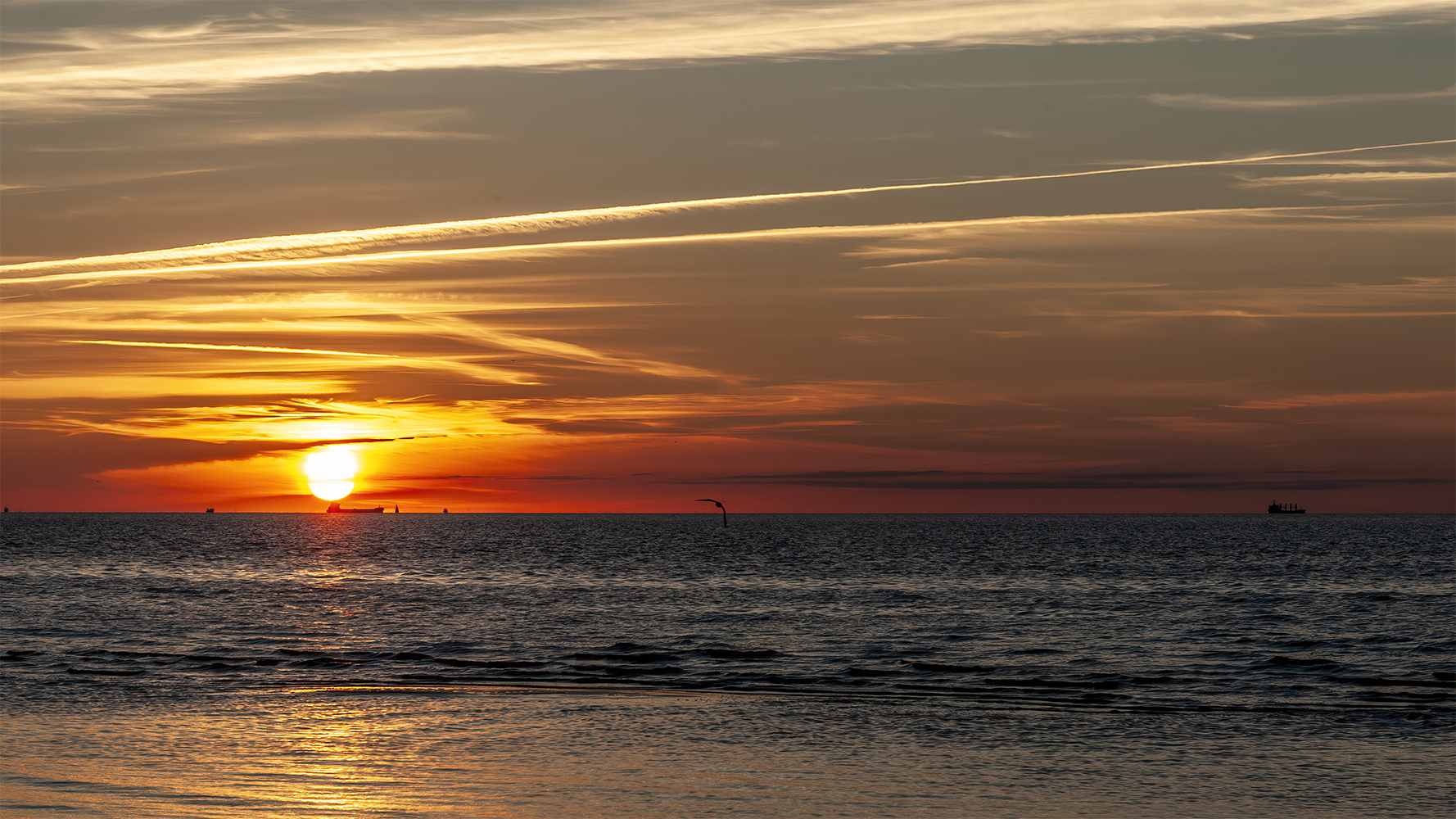 photo "Sunset on the Baltic" tags: landscape, 