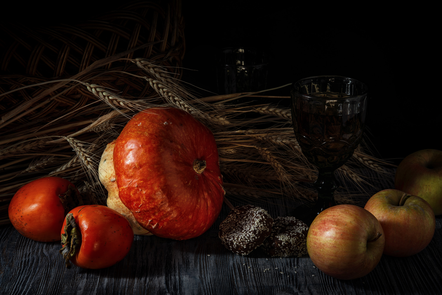 фото "Натюрморт с тыквой" метки: натюрморт, пшеница, тыква, фужер, хурма, яблоки
