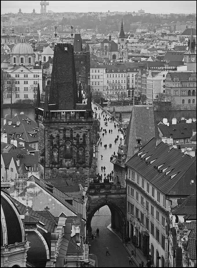 photo "Вид с башни" tags: black&white, architecture, Prag Prague Praha
