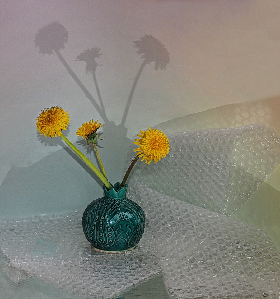 photo "***" tags: still life, flowers, ваза, одуванчики