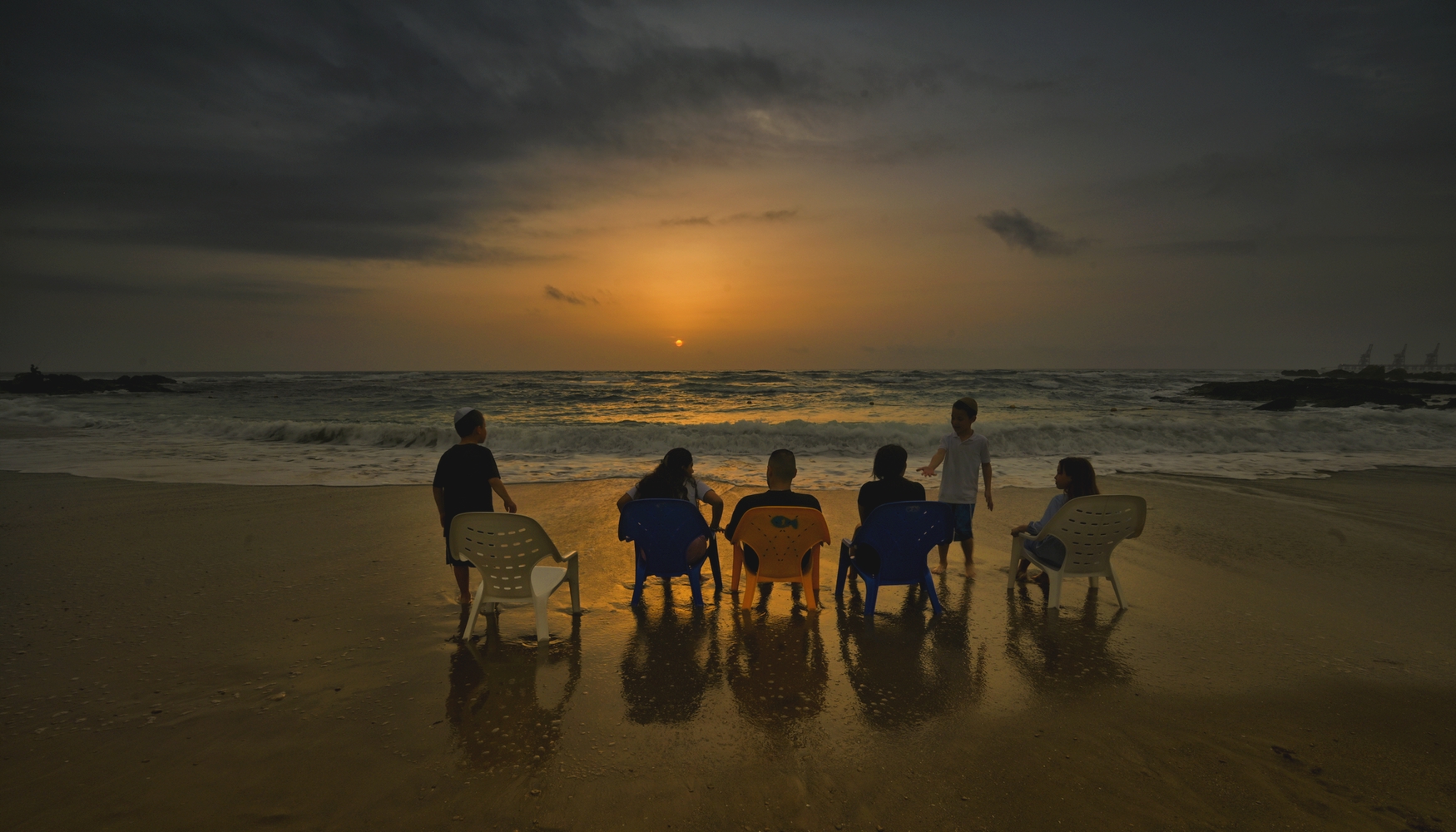 фото "Вечерний релакс" метки: пейзаж, Израиль.Хадера.Пляж Гиват Ольг