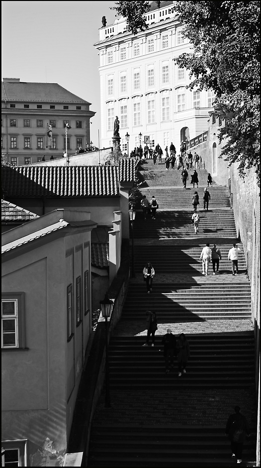 фото "Новая замковая лестница" метки: черно-белые, архитектура, Prag Prague Praha