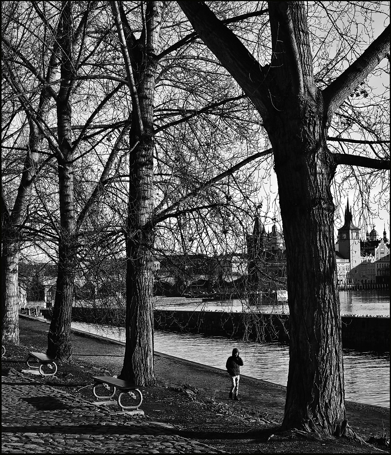 photo "На Кампе-2" tags: black&white, architecture, Prag Prague Praha