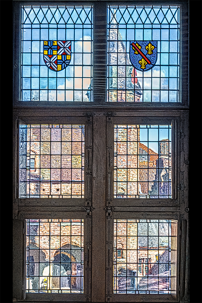 photo "View Through the Window" tags: architecture, 
