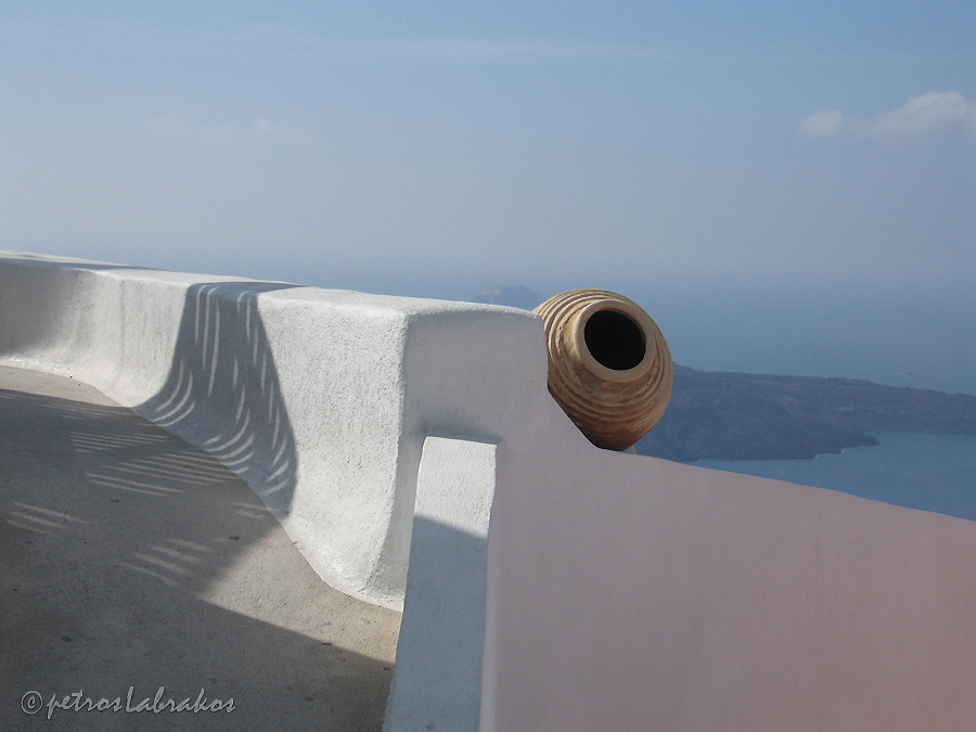 фото "the turn" метки: путешествия, пейзаж, архитектура, Europe, Santorini, calm, complacent, convenient, cozy, easy, enjoyable, harmony, pleasant, relaxed, relaxing, satisfying, sea, serene, soft, street streetphotography photo, warm