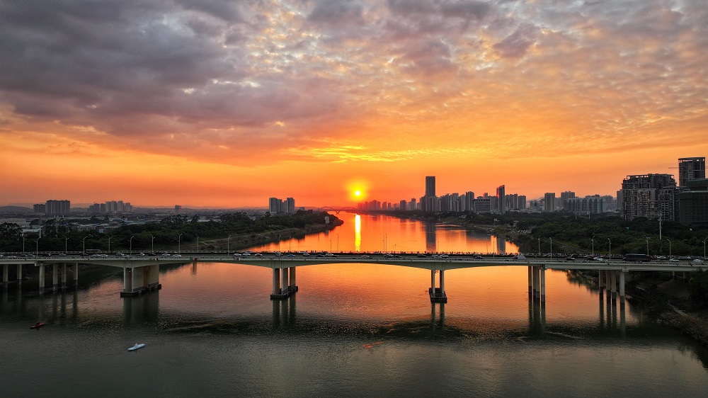 photo "The river in the afternoon" tags: travel, architecture, city, Asia, Camping in Autumn, clouds, lake, mountains, night, sun, sunset, water