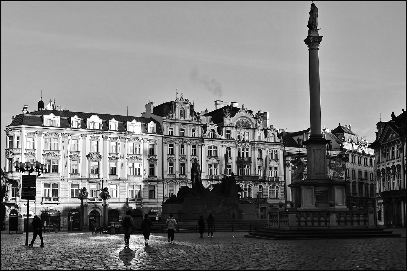 фото "Утренняя площадь-2" метки: черно-белые, архитектура, Prag Prague Praha