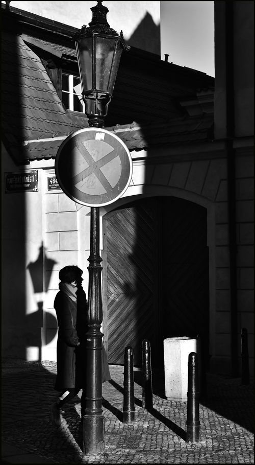 photo "Моментка" tags: black&white, architecture, Prag Prague Praha