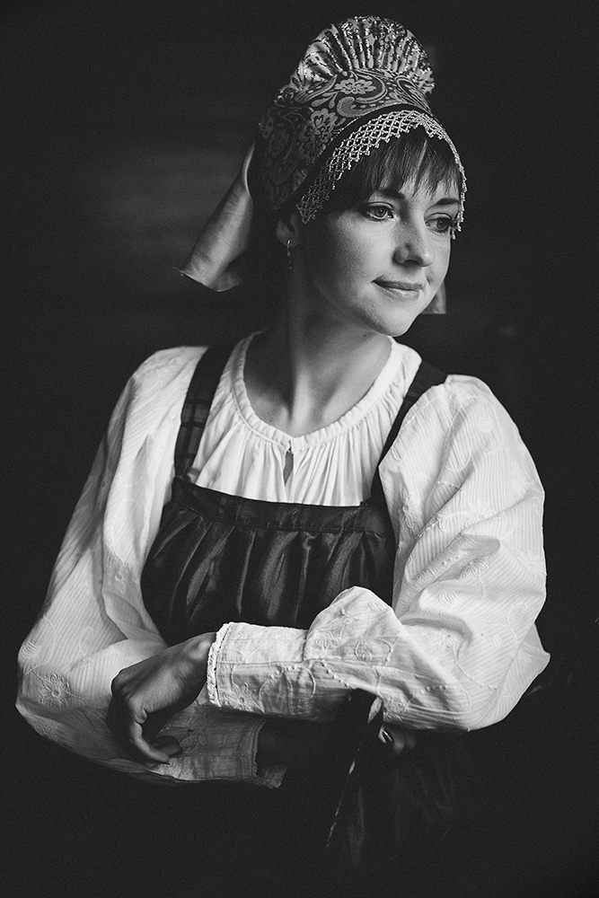 photo "***" tags: portrait, girl, look, культура, народный костюм, нежность, прошлое, русский стиль, этно