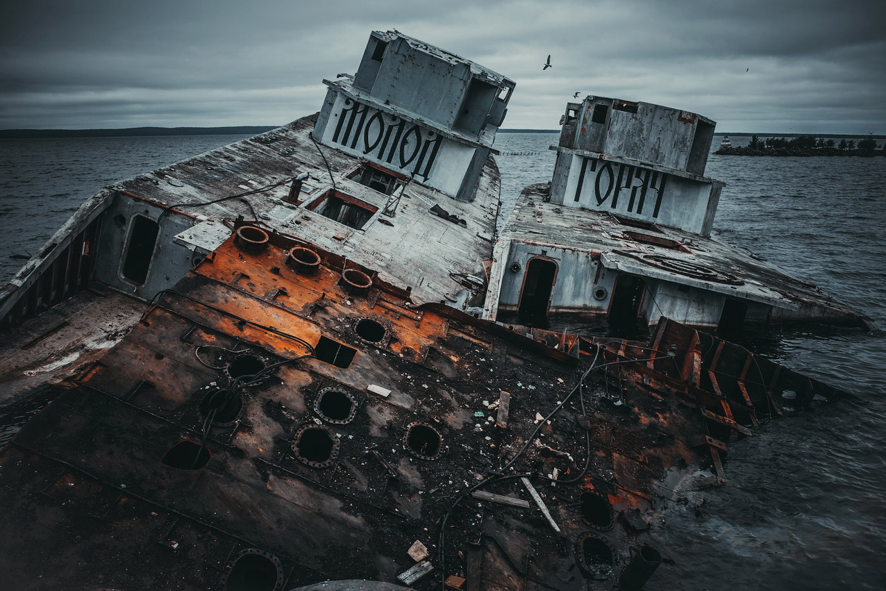 фото "крушение" метки: разное, пейзаж, техника, вода, корабли, корабль, озеро, суда, судно