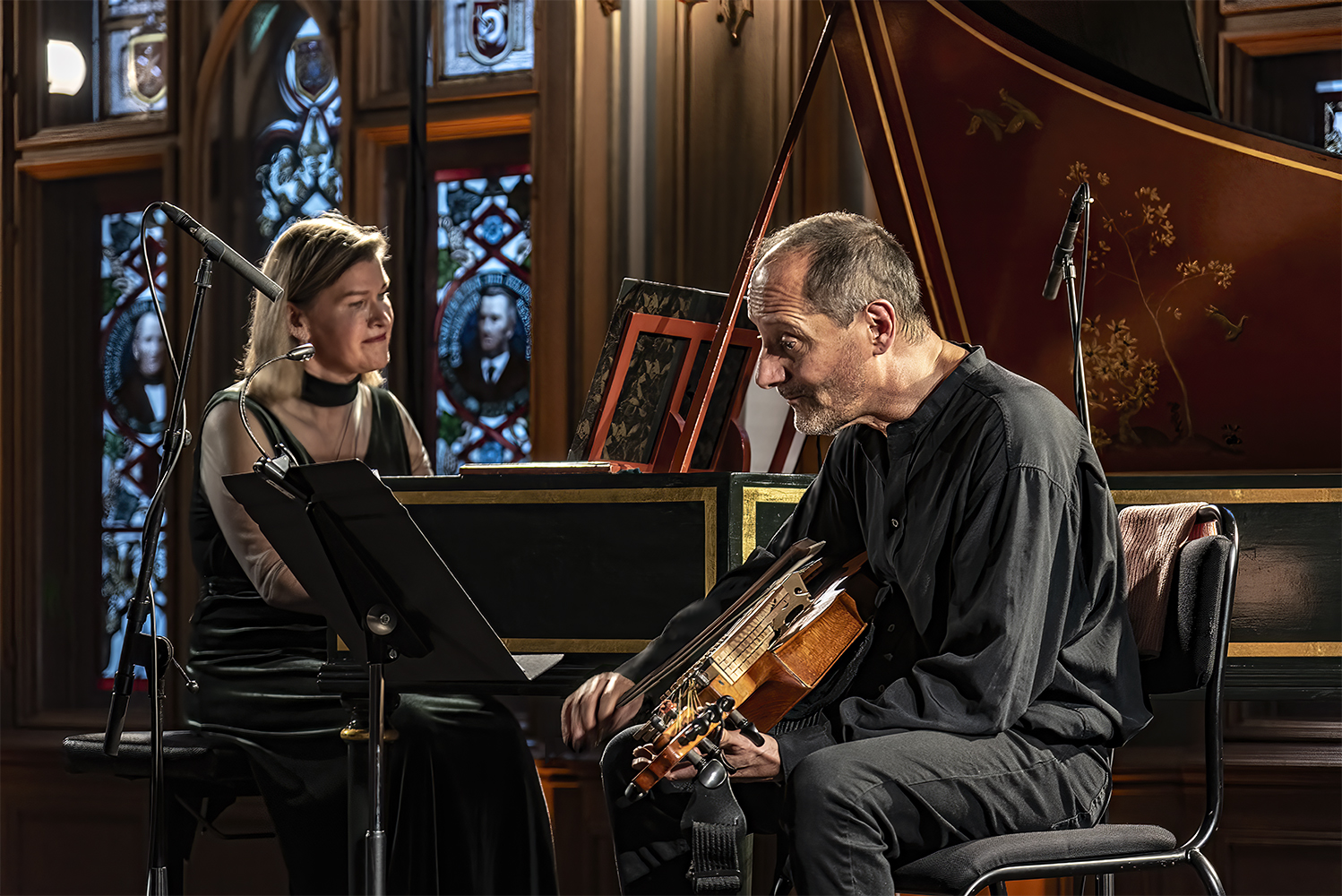 photo "Bach's music is played" tags: genre, 